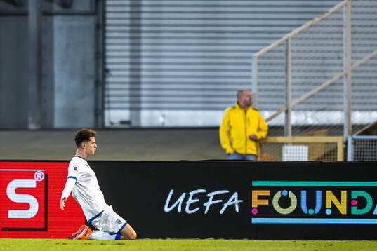 Fisnik Asllani of Kosovo celebrates the 0-1 goal