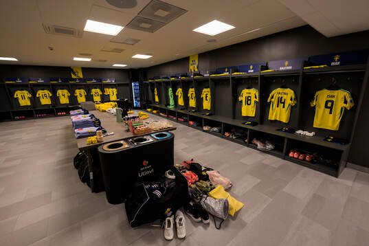 The jerseys of Anthony Elanga, Roony Bardghji, Isak Hien,
