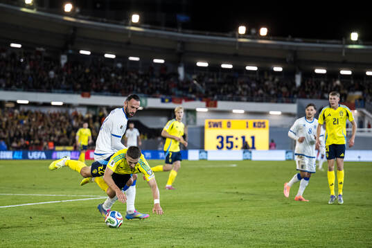 Vedat Muriqi of Kosovo and Gustaf Lagerbielke of Sweden