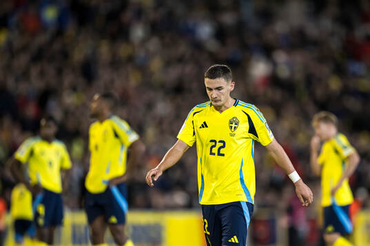 Gustaf Lagerbielke of Sweden looks dejected