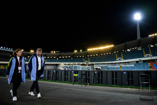 Press officer Petra Thorén and Head coach Jon Dahl