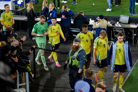 Goalkeeper Viktor Johansson , Roony Bardghji , Isak Hien ,