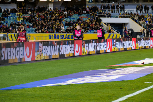 An add for Svenska Spel is seen
