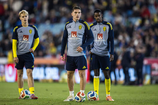 Lucas Bergvall, Viktor Gyökeres, and Alexander Isak of