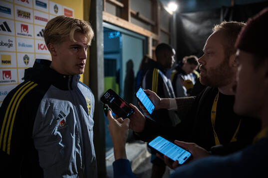 Lucas Bergvall of Sweden int the mixed zone