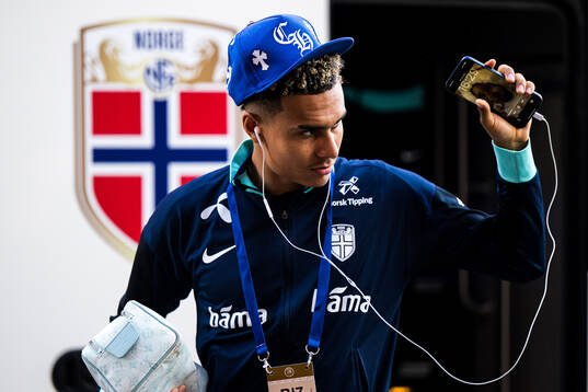 Antonio Nusa of Norway arrives