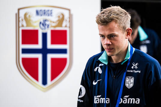 Aune Heggebø of Norway arrives