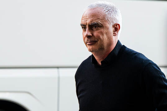 Head coach Darren Bazeley of New Zealand arrives