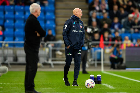 Head coach Ståle Solbakken of Norway