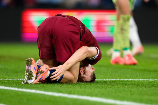 David Møller Wolfe of Norway in pain