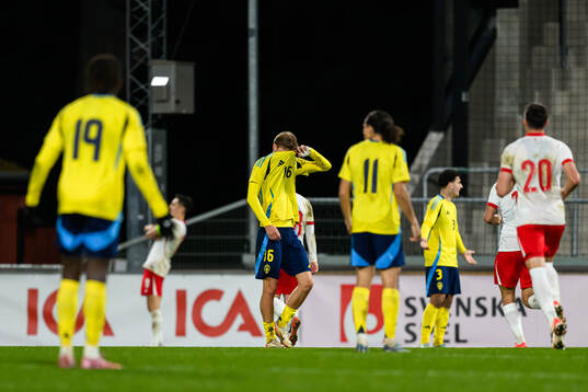 Lukas Björklund of Sweden looks dejected