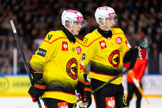 Louis Fullemann and Nils Rhyn of SC Bern