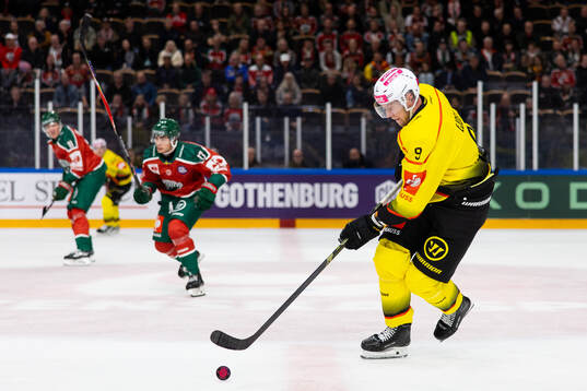 Victor Ejdsell of SC Bern