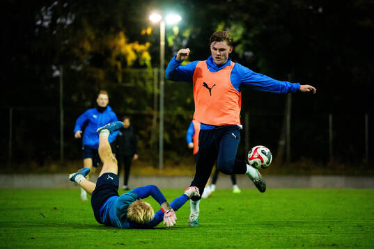 Målvakt Hampus Pauli och Lucas Larsen