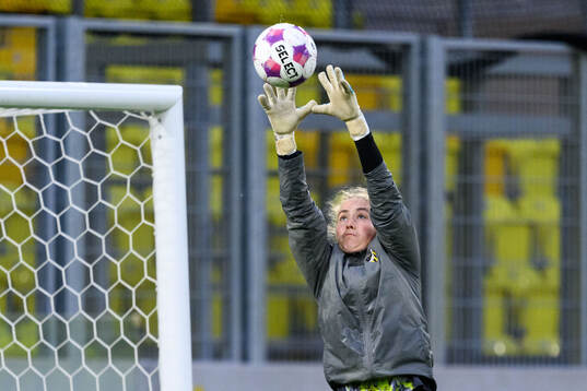 Goalkeeper Fanney Birkisdottir of Häcken