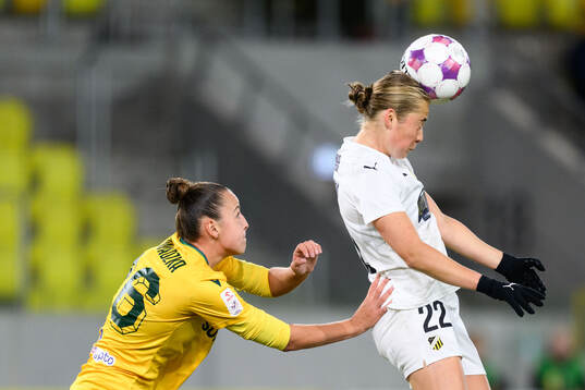 Marcjanna Zawadzka of Katowice and Paulina Nyström of