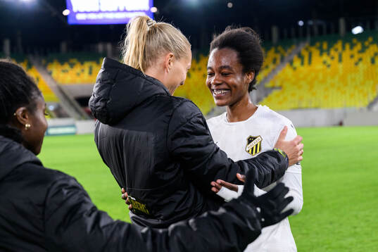 Stine Sandbech and Faith Chinzimu of Häcken celebrate