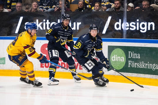 Djurgårdens Gustav Lindström och HV71s Aleksi Heponiemi
