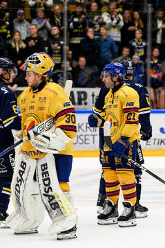Djurgårdens målvakt Hugo Hävelid och Joseph Laleggia