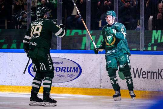 Färjestads Christoffer Jansson jublar
