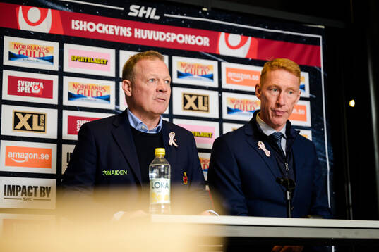 Luleås assisterande tränare Henrik Stridh och Färjestads