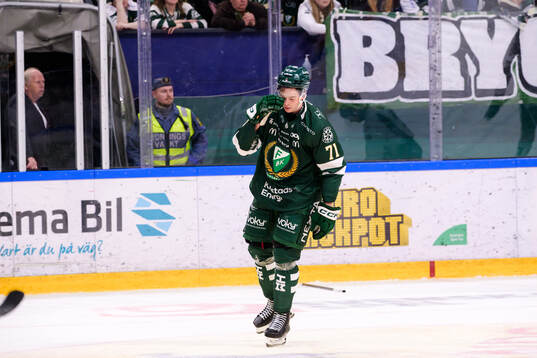 Färjestads Viktor Lodin deppar