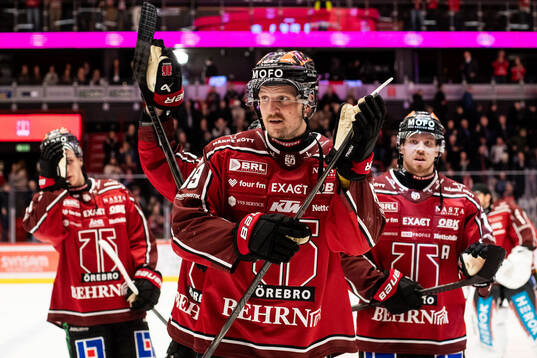 Örebros Patrik Karlkvist jublar