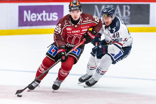 Örebros David Quenneville och Linköpings Mikko Kokkonen