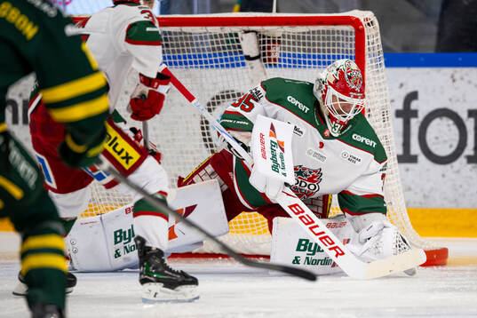Modos målvakt Adam Werner