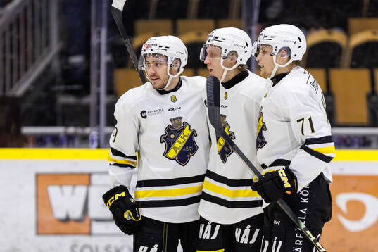 AIKs Jack York, Oliver Tärnström och John Dahlström