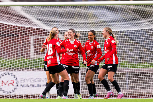 Maren Mjelde of Arna-Bjørnar celebrates