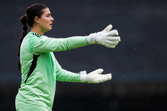 Goalkeeper Kenna Marie Caldwell of Molde