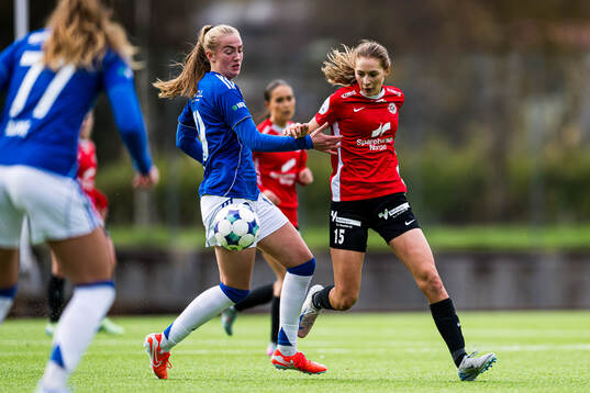 Ida Emilie Heggem Warvik of Molde and Paige Yvonne Margaret