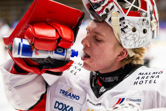 Malmö Redhawks målvakt Oskar Blomgren