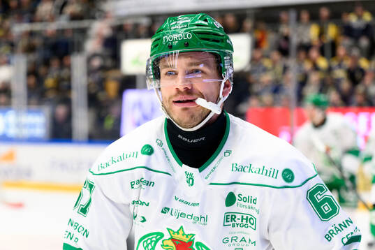 Rögles Leon Bristedt jublar