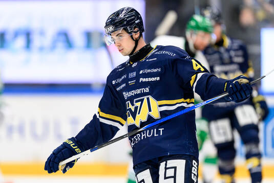 HV71s Hugo Fransson deppar