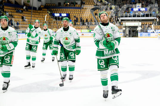 Rögles Filip Johansson jublar