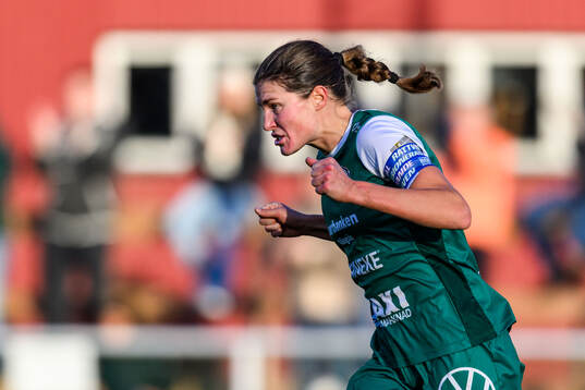 Alingsås Tove Lorén jublar