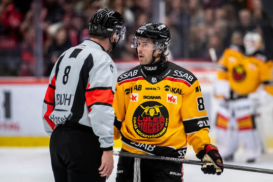 Luleås Mathias Bromé deppar