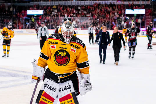 Luleås målvakt Joel Lassinantti deppar