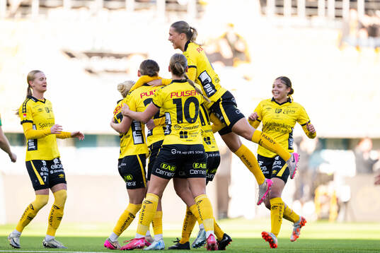 Elfsborgs spelare jublar