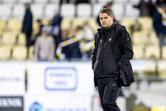 Örgrytes tränare Andreas Holmberg deppar