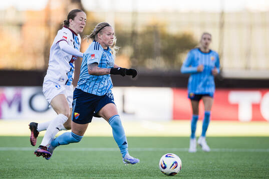 Malmö FFs Anna Plantin och Djurgårdens Therese Åsland