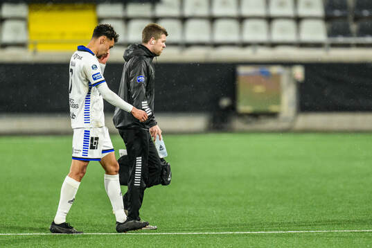 Sirius Joakim Persson lämnar planen