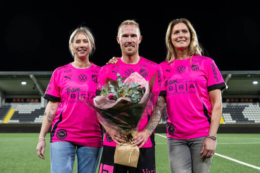 Häckens fysioterapeut Mikaela Johansson, Mikkel Rygaard