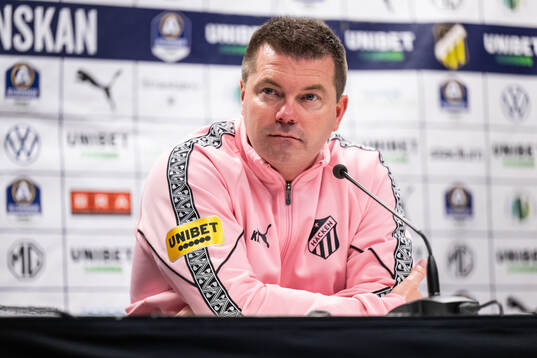 Häckens tränare Jens Gustafsson