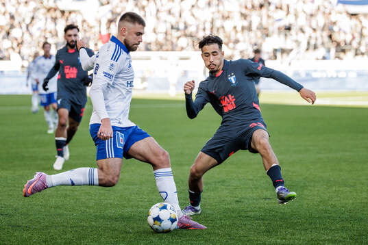 IFK Norrköpings Tim Prica och Malmö FFs Adrian Skogmar