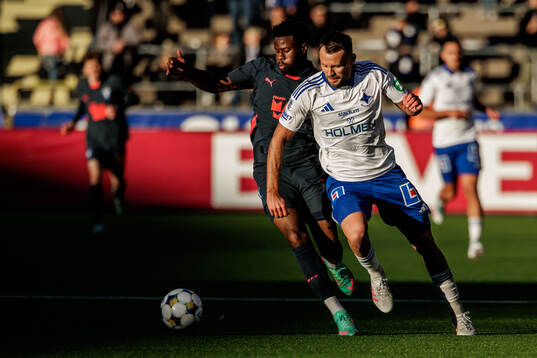 Malmö FFs Emmanuel Ekong och IFK Norrköpings Max Watson
