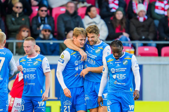Oddevolds Alexander Almqvist och Erik Hedenquist jublar