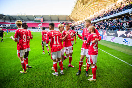 Kalmars Robert Gojani jublar